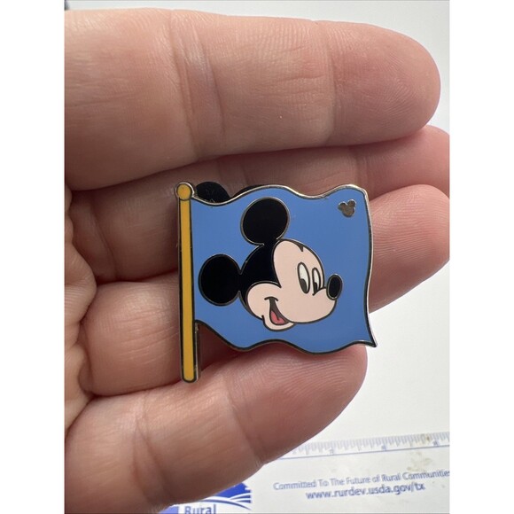 Disney Trader Pin Lot Hidden Mickey Flag & Mickey Mouse & Friends Tangram Pins - Picture 2 of 8